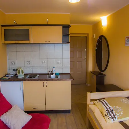 Gospodarstwo Agroturystyczne Ania I Filip Izabelin  Exterior photo