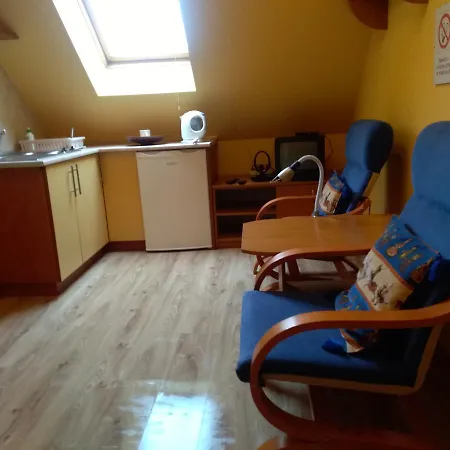 Gospodarstwo Agroturystyczne Ania I Filip Izabelin  Exterior photo
